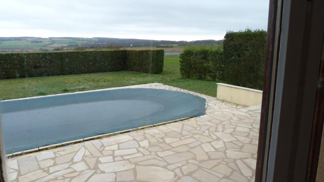 Maison De Vacances Pour 6 Personnes Avec Piscine Lainsecq 외부 사진