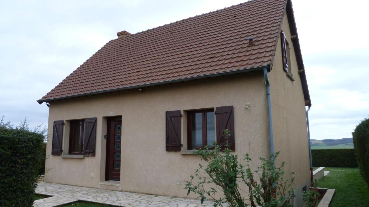 Maison De Vacances Pour 6 Personnes Avec Piscine Lainsecq 외부 사진