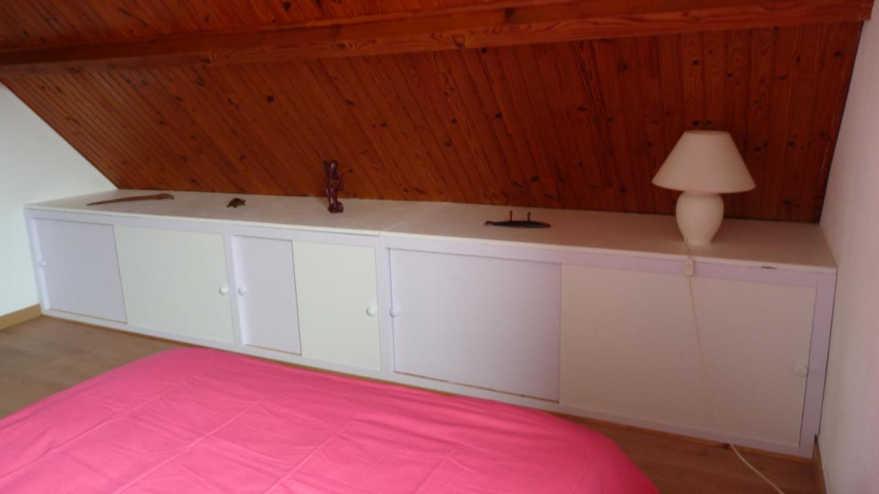 Maison De Vacances Pour 6 Personnes Avec Piscine Lainsecq 외부 사진
