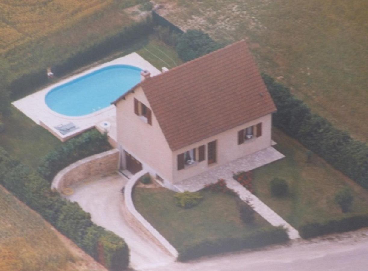 Maison De Vacances Pour 6 Personnes Avec Piscine Lainsecq 외부 사진